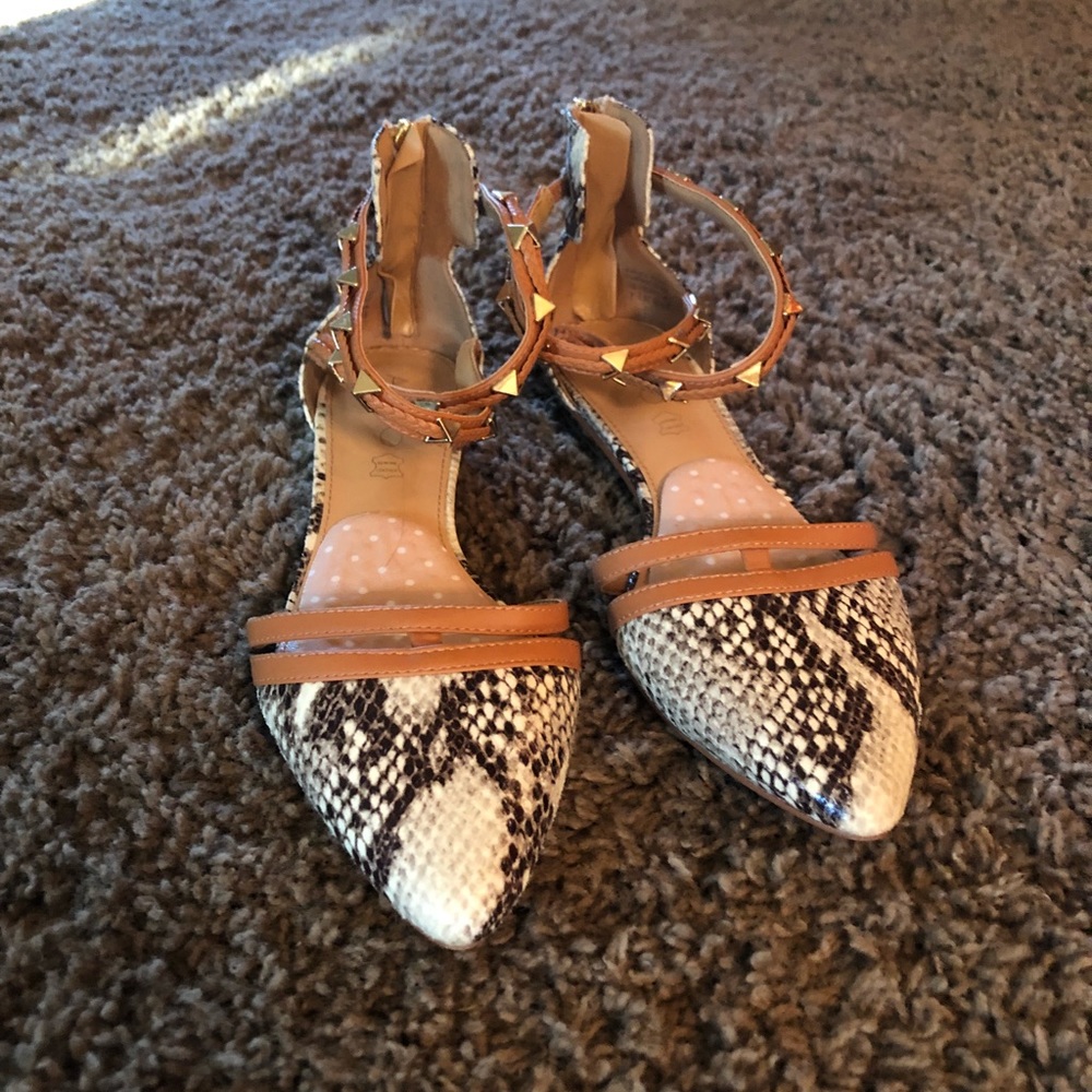 Aldo snakeskin, studded flats
